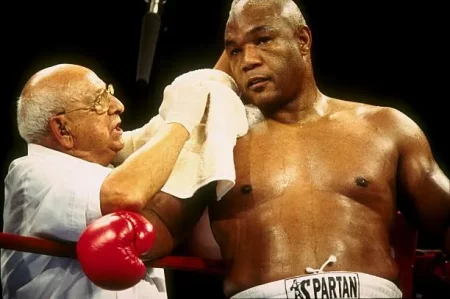 La Colección de Autos de George Foreman: Un Tesoro que Sale a Subasta